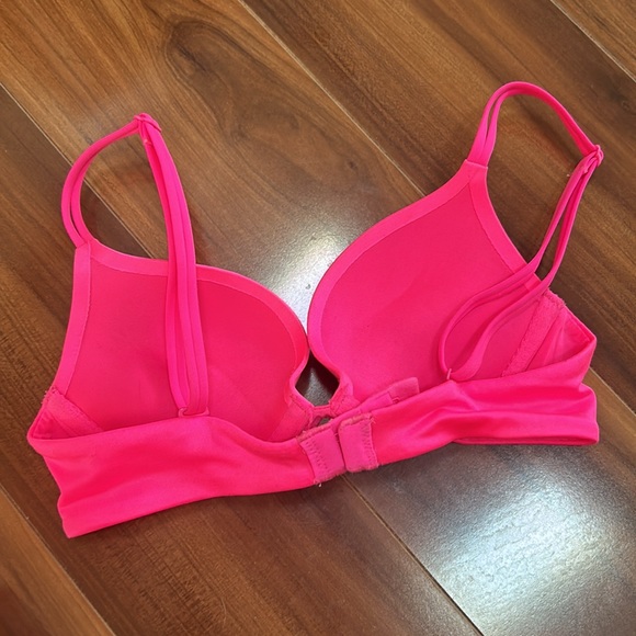 Victoria's Secret Hot Pink Bra - Picture 3 of 3
